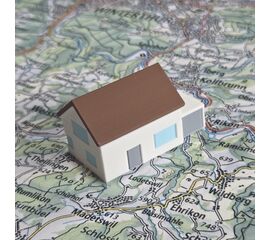 SCHWEIZER EINFAMILIENHAUS TYP 4 BRAUN